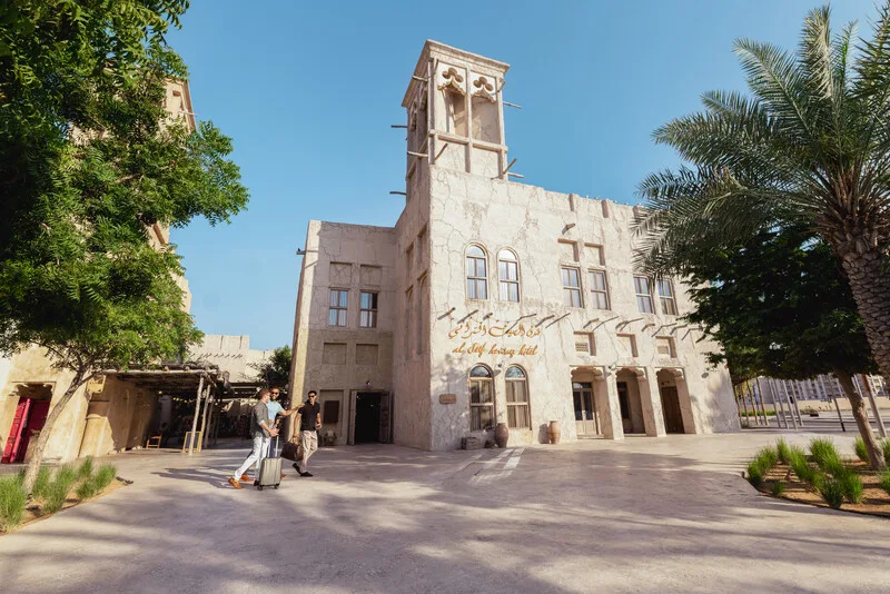 알 시프 헤리티지 호텔 (Al Seef Heritage Hotel Dubai, Curio Collection by Hilton) 여행 추천 - 로드트립