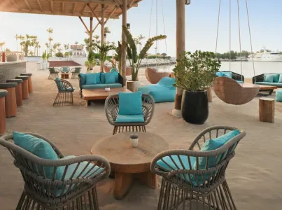 JA 비치 호텔 (JA Beach Hotel) 여행 추천 - 로드트립