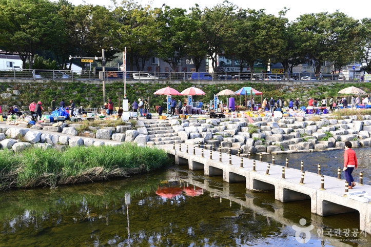 전주 도깨비 시장 여행 추천 - 메고지고