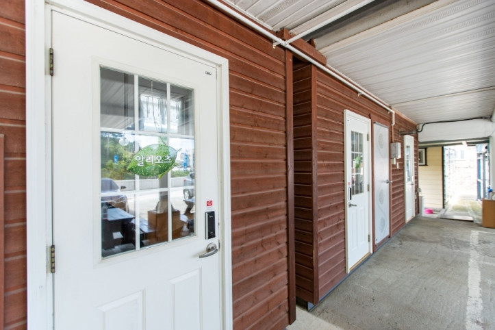 힐링캠프_애견동반_펜션_1_공공3유형.jpg