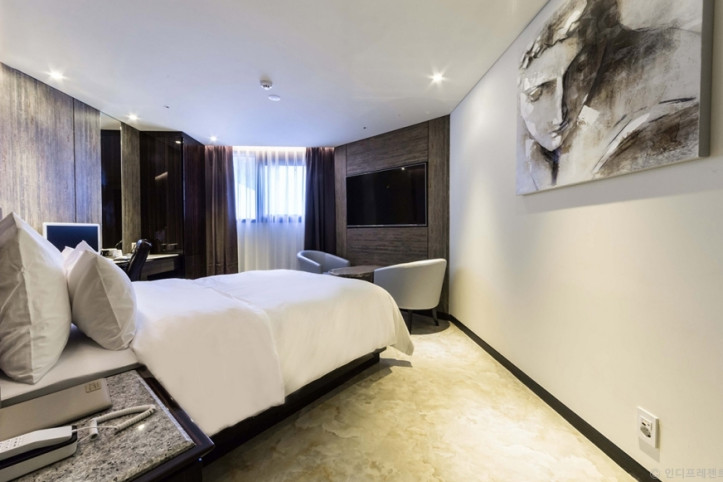 인디프레젠트호텔_1_공공3유형.jpg