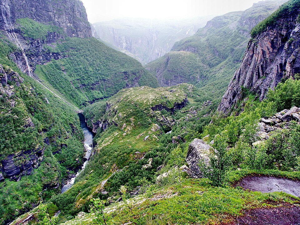 아우를란스달렌 트레킹 (Aurlandsdalen Østerbø–Vassbygdi) 여행 추천 - 로드트립