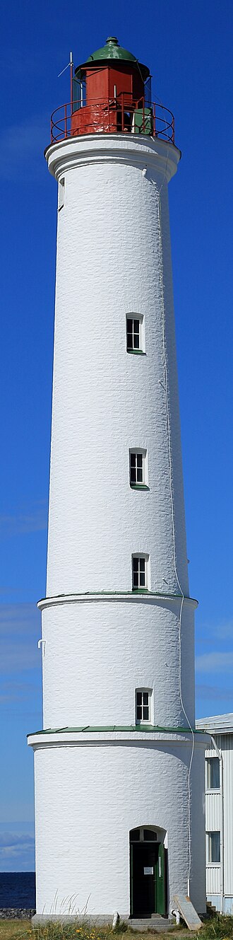 마르야니에미 등대 (Marjaniemi Lighthouse) 여행 추천 - 로드트립