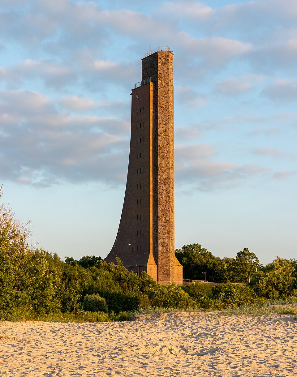 라보에 해군 추모 기념관 (Marine-Ehrenmal Laboe) 여행 추천 - 로드트립