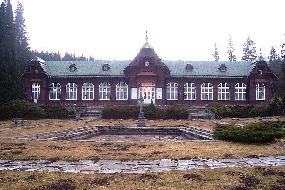 카를로바 스투단카 온천마을 (Karlova Studánka Mountain Spa) 여행 추천 - 로드트립