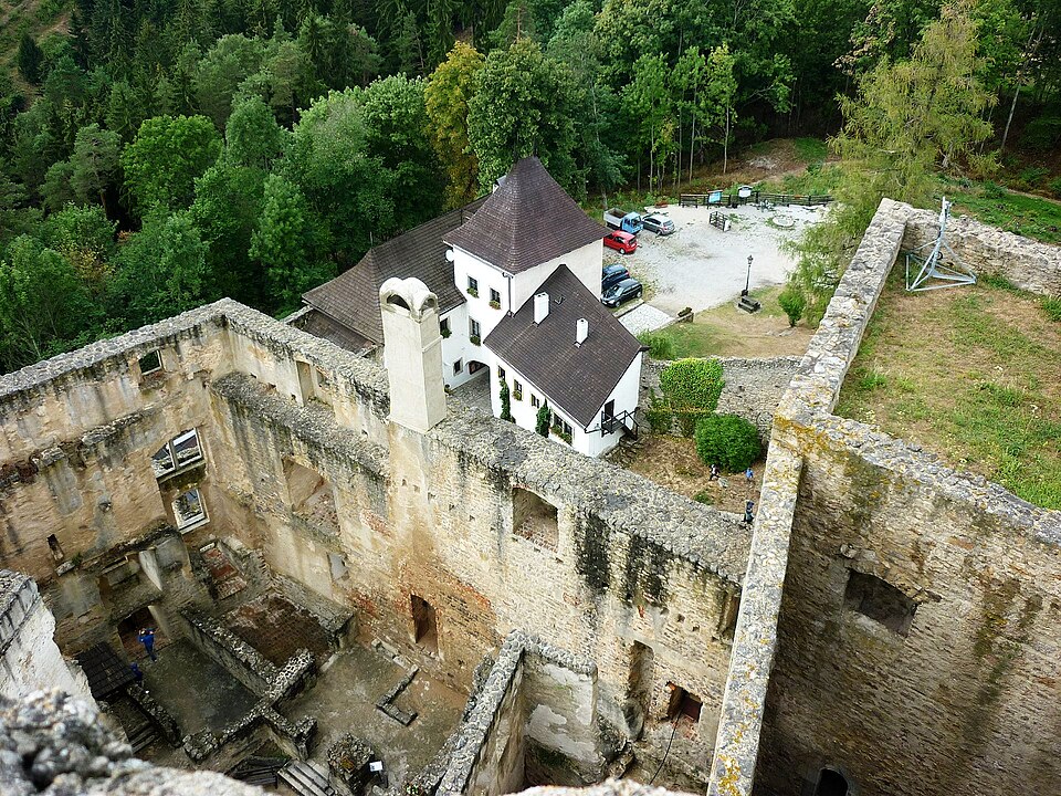 란트슈테인 성 (Landštejn Castle) 여행 추천 - 로드트립