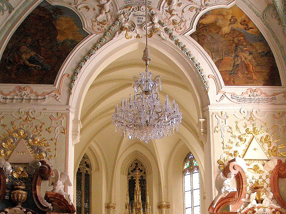 마리안카 성모 탄생 성당 (Marianka Basilica) 여행 추천 - 로드트립