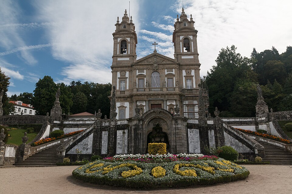 봉 제수스 두 몬트 성역 (Santuário do Bom Jesus do Monte) 여행 추천 - 로드트립