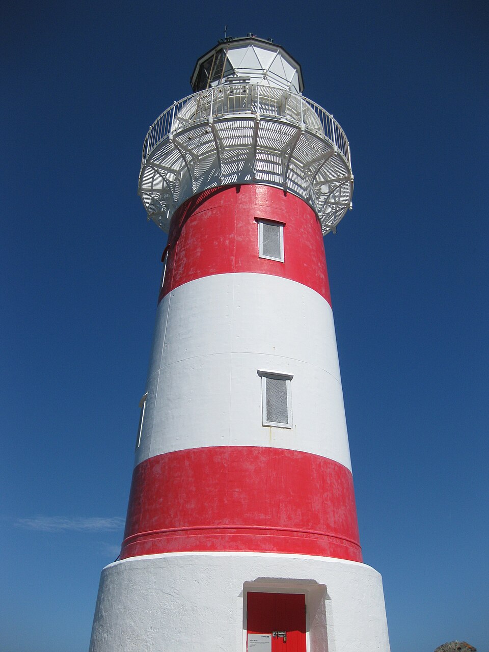 케이프 팰리서 등대 (Cape Palliser Lighthouse / Mātakitaki-a-Kupe) 여행 추천 - 로드트립