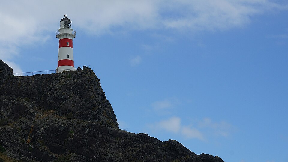 케이프 팰리서 등대 (Cape Palliser Lighthouse / Mātakitaki-a-Kupe) 여행 추천 - 로드트립