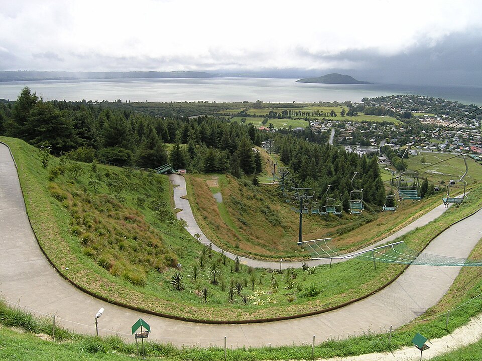 스카이라인 로토루아 곤돌라·루지 (Skyline Rotorua) 여행 추천 - 로드트립