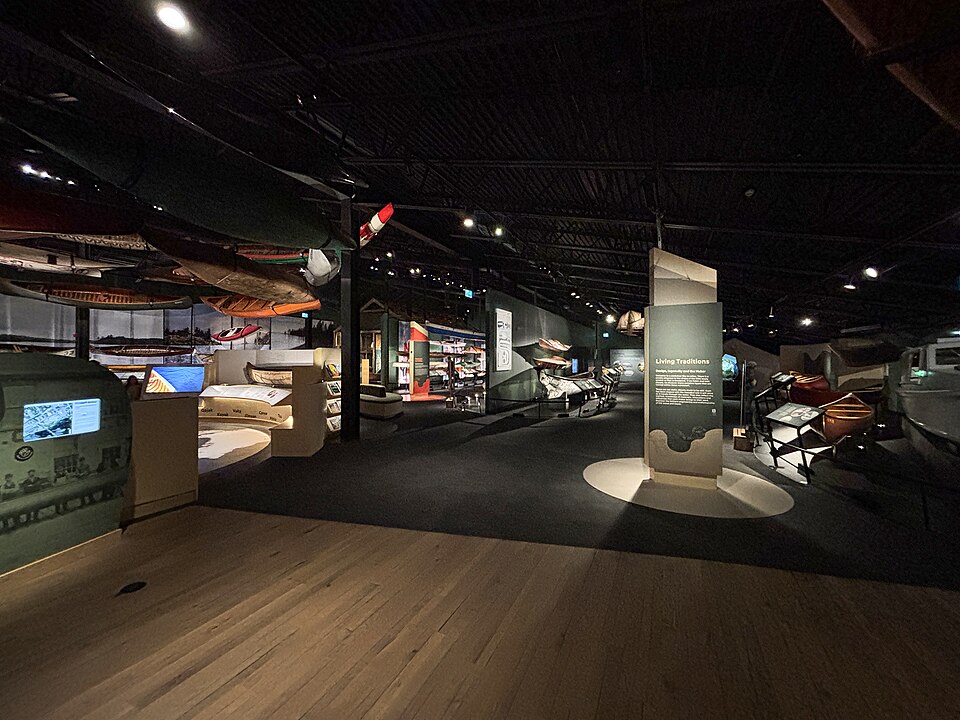 캐나다 카누 박물관 (The Canadian Canoe Museum) 여행 추천 - 로드트립