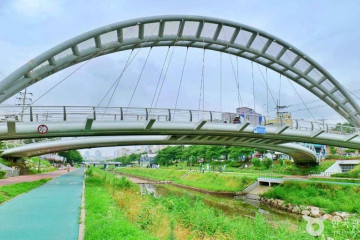 응암동 감자국 거리 여행 추천 - 메고지고