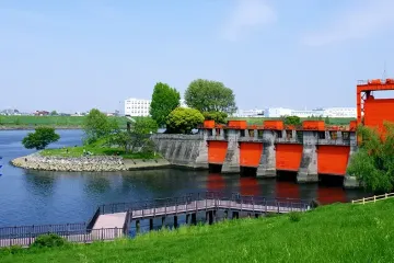 아카바네 이치반가이 상점가 여행 추천 - 메고지고