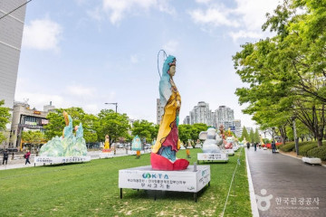 부산 전포동 구상반려암 여행 추천 - 메고지고