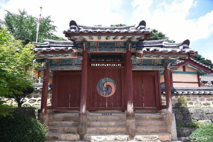 대흥향교 여행 추천 - 메고지고