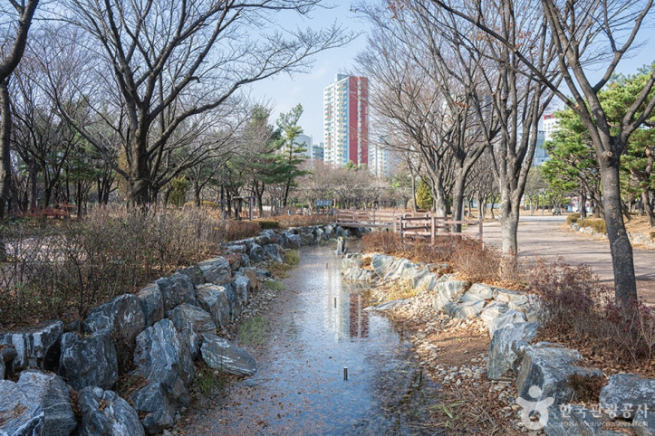 부천 중앙공원 여행 추천 - 메고지고
