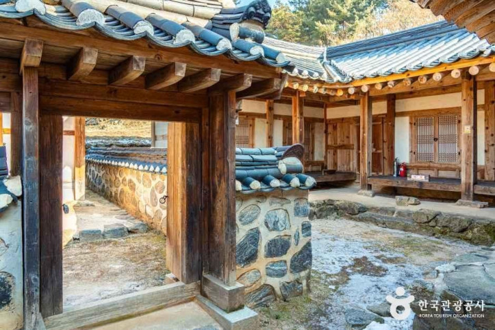 이항로선생 생가 여행 추천 - 메고지고