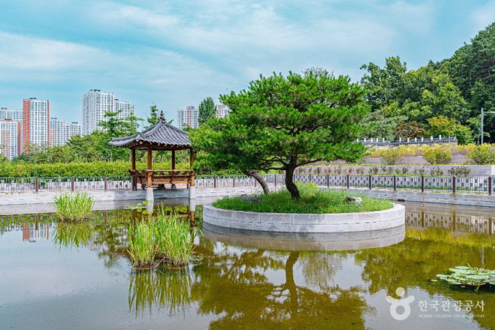 송산사지근린공원 여행 추천 - 메고지고