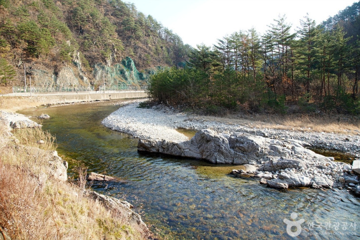 어성전계곡 여행 추천 - 메고지고