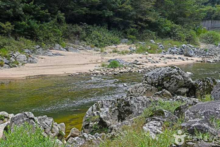 미산계곡 여행 추천 - 메고지고