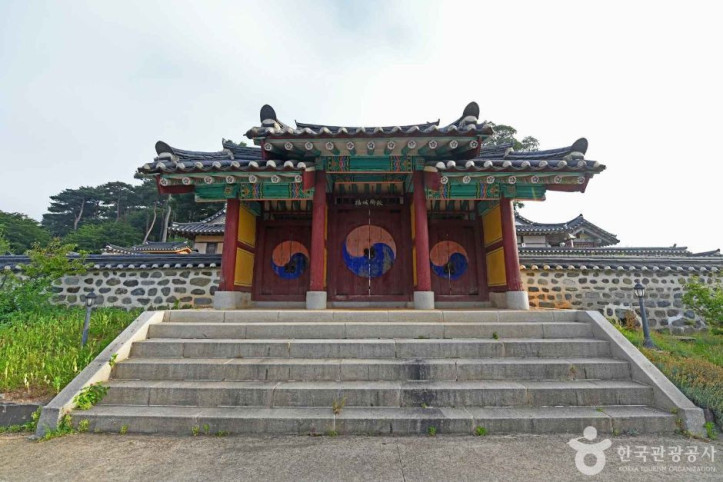 결성향교 여행 추천 - 메고지고