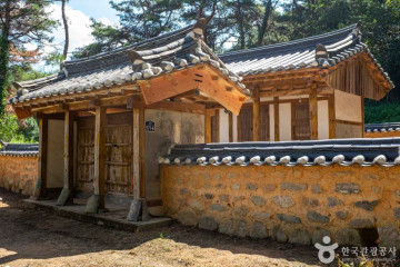 안동 진성이씨 종택 (안동주하동경류정종택) 여행 추천 - 메고지고
