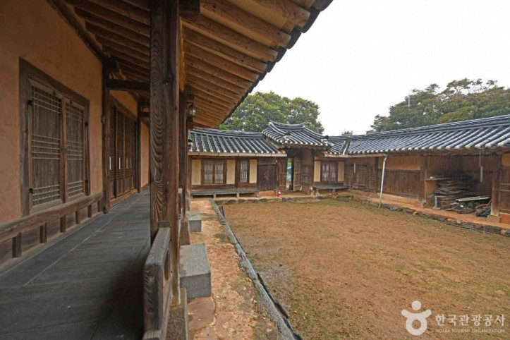 화성 정시영 고택 여행 추천 - 메고지고