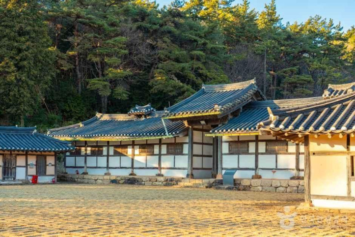 해남윤씨 영모당 여행 추천 - 메고지고