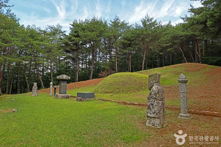우암 송시열묘 여행 추천 - 메고지고