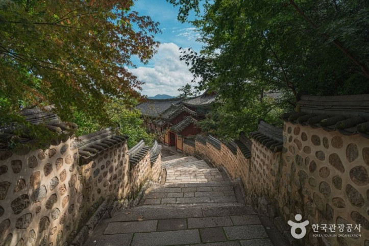 범어사(부산) 여행 추천 - 메고지고