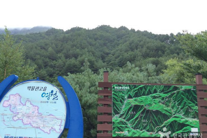 장산(영월) 여행 추천 - 메고지고