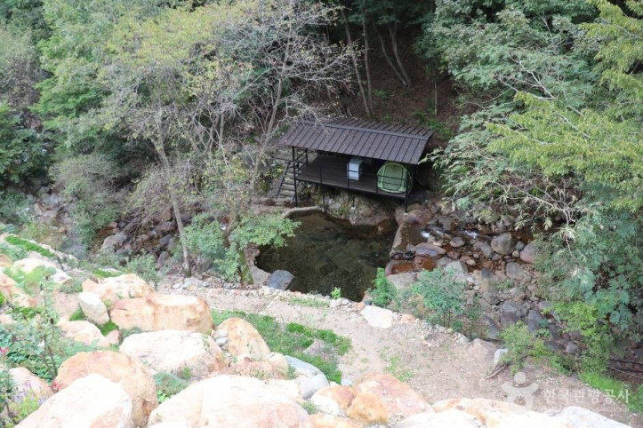 구곡산 여행 추천 - 메고지고