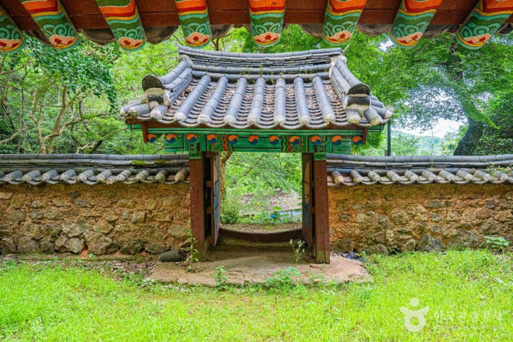 용진정사 여행 추천 - 메고지고