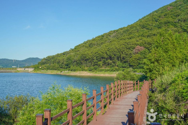 진례저수지 여행 추천 - 메고지고
