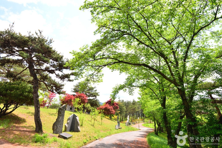 장성호 문화예술공원 여행 추천 - 메고지고