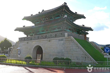 나빌레라 문화센터 여행 추천 - 메고지고