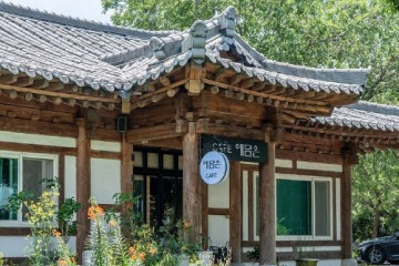 미술관아래협동조합 여행 추천 - 메고지고