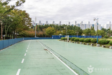 중앙체육공원 여행 추천 - 메고지고