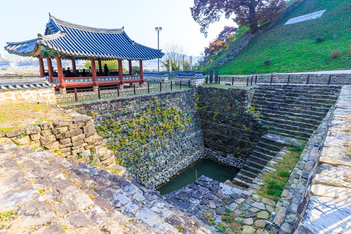 공산성연지 여행 추천 - 메고지고