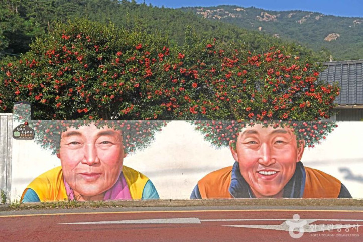 기동 삼거리 벽화 여행 추천 - 메고지고
