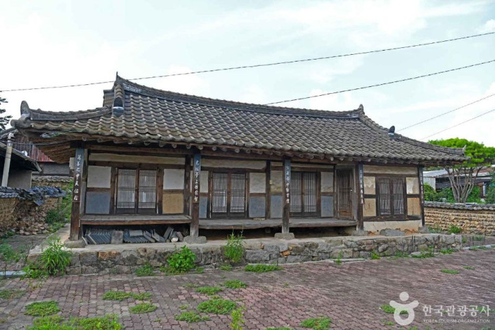 덕암서원(임실) 여행 추천 - 메고지고