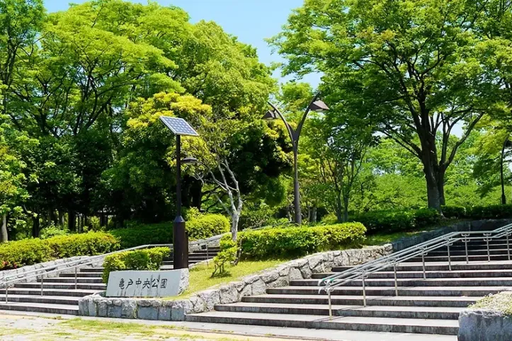 가메이도 중앙공원 여행 추천 - 메고지고