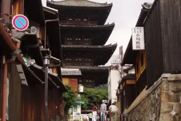 기요미즈데라 사원 여행 추천 - 메고지고