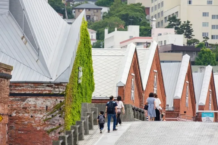 가네모리 붉은 벽돌 창고 여행 추천 - 메고지고