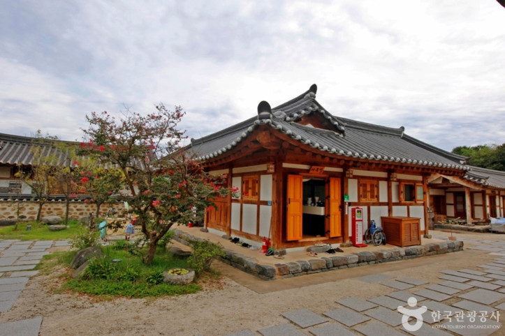 논산한옥마을 여행 추천 - 메고지고