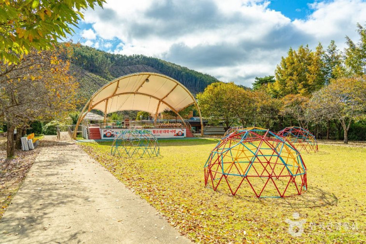 잘산대대박마을 여행 추천 - 메고지고