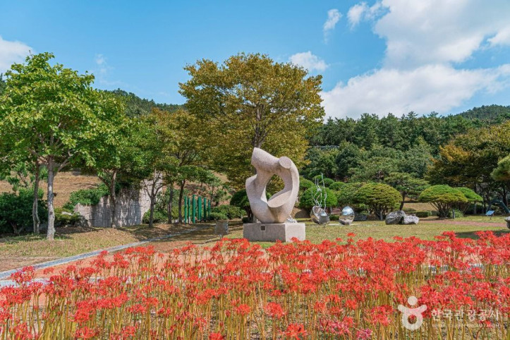 땅끝조각공원 여행 추천 - 메고지고