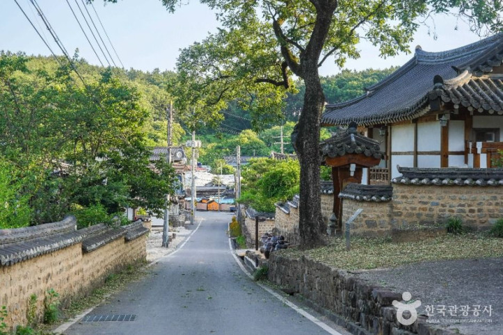 묘골마을 여행 추천 - 메고지고