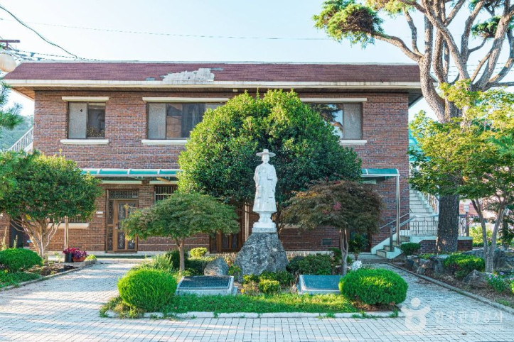 목포 경동성당 여행 추천 - 메고지고